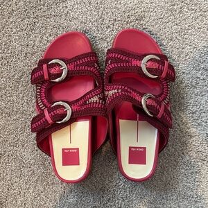 Dolce Vita Women's Burgundy and Pink Buckle Sandals